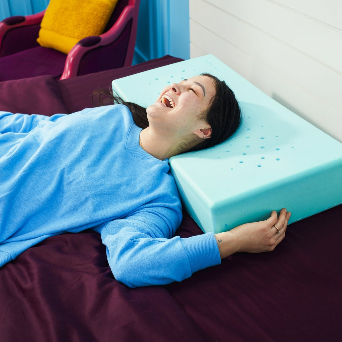 Nolune Deluxe Side Sleeper Pillow 6" – Queen & King Beds
